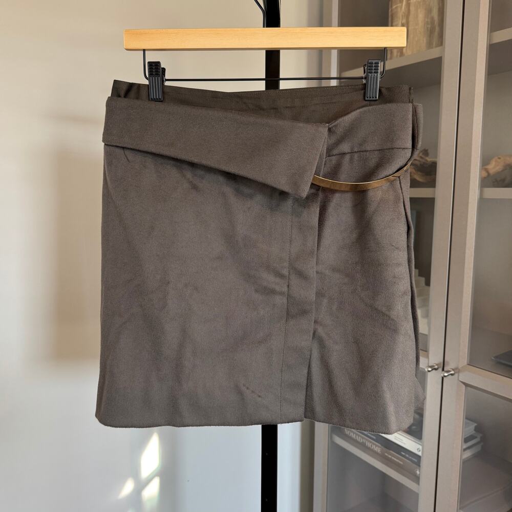 Gucci Gold Bar Detail Mini Skirt Taupe Brown Lambswool Faux Wrap Size 42 Medium
